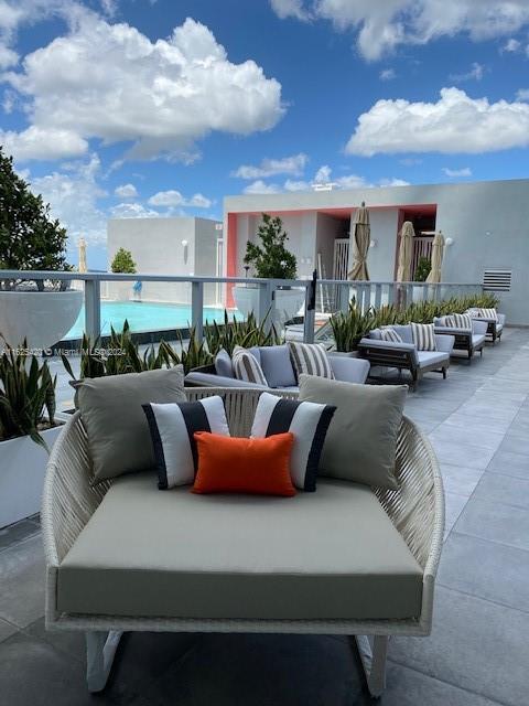 2000 Metropica Way # 908