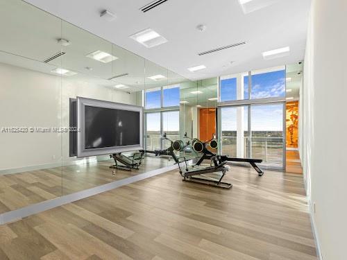 2000 Metropica Way # 908