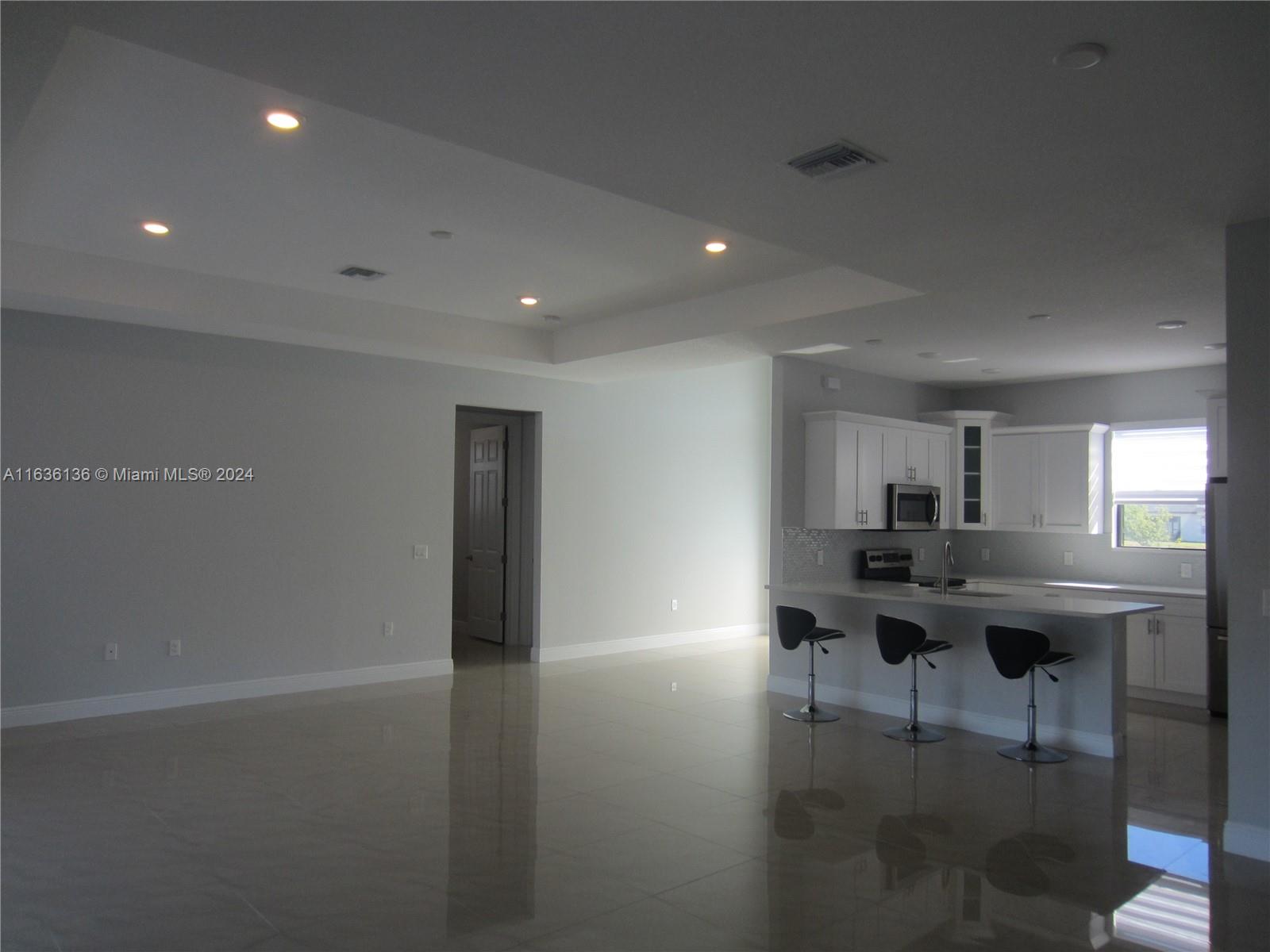 519 NW 7th Ter