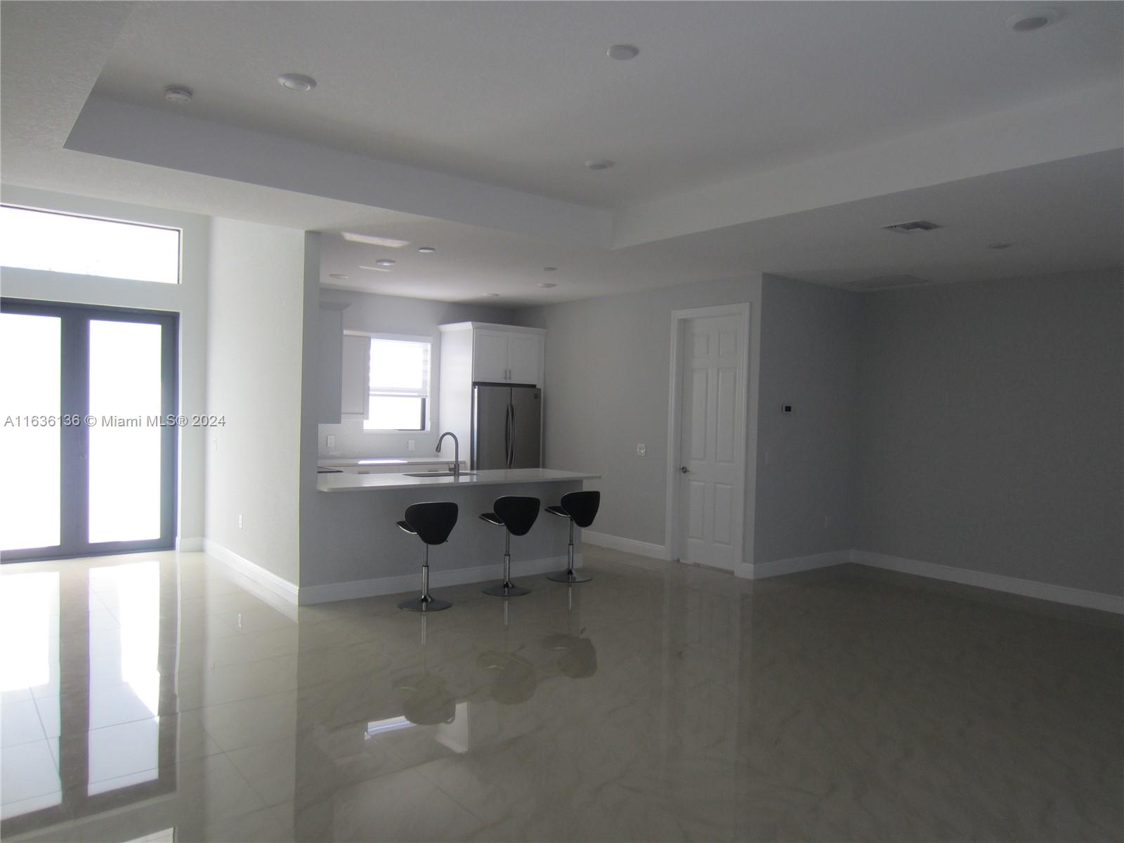 519 NW 7th Ter