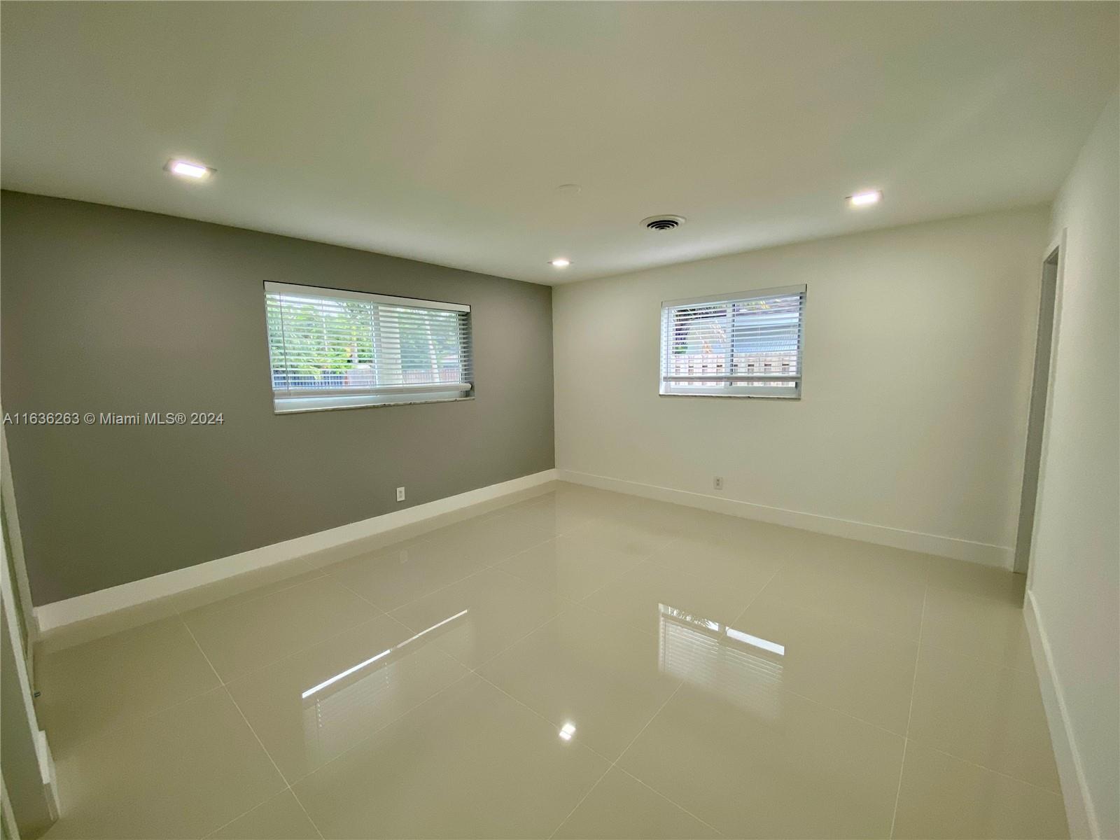 1321 Garfield St Unit: .