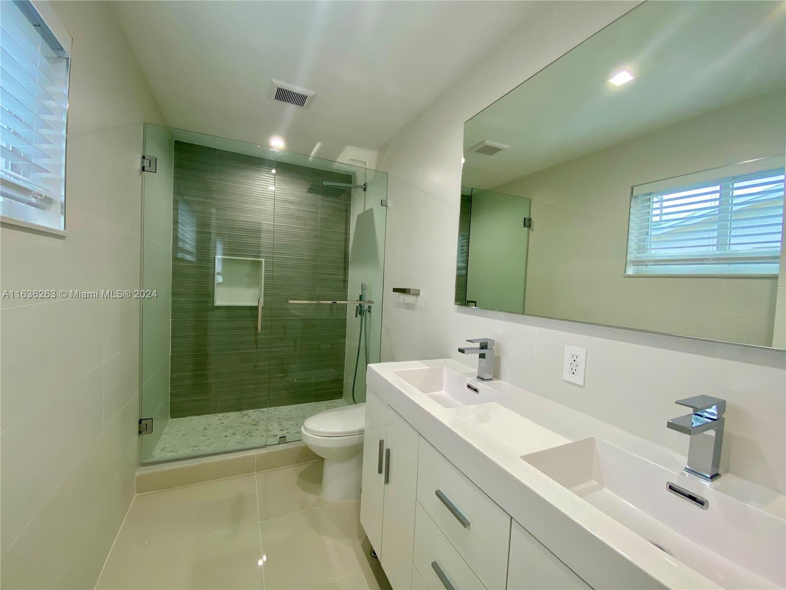 1321 Garfield St Unit: .