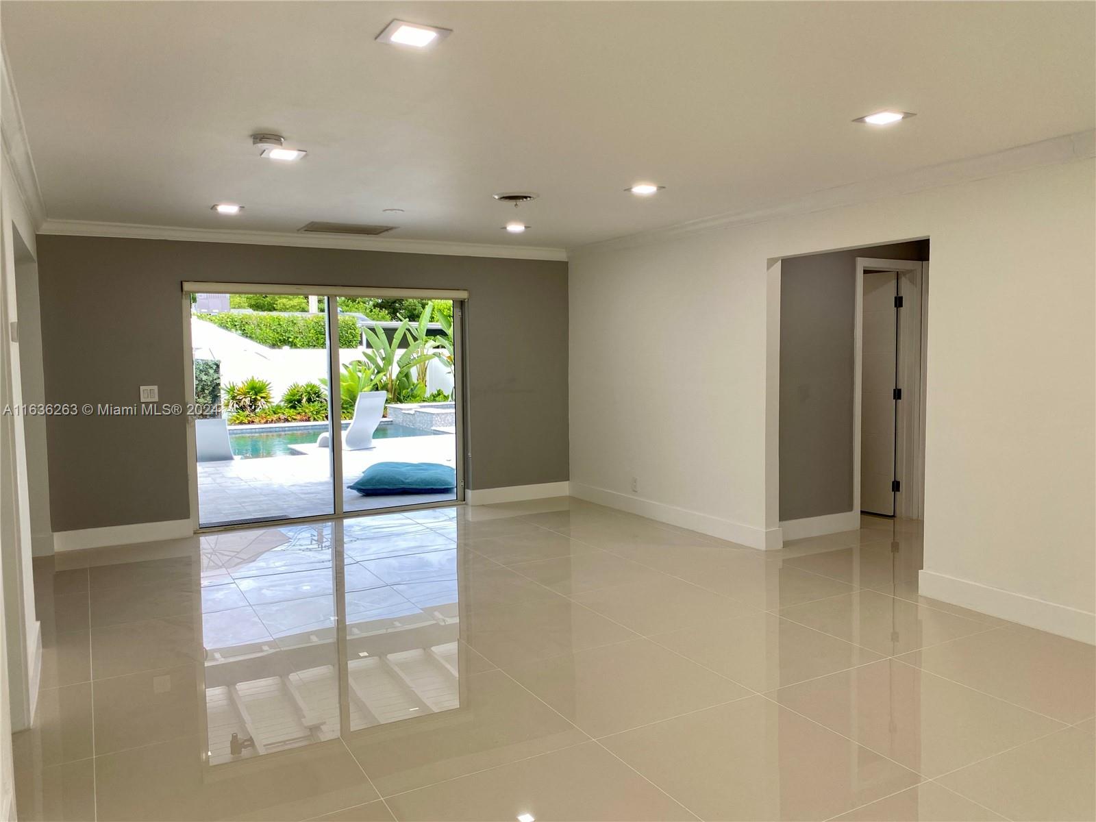 1321 Garfield St Unit: .