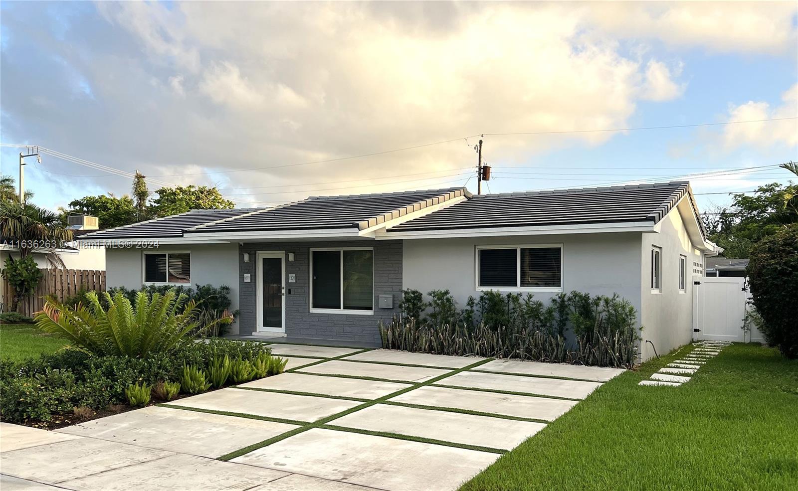 1321 Garfield St Unit: .