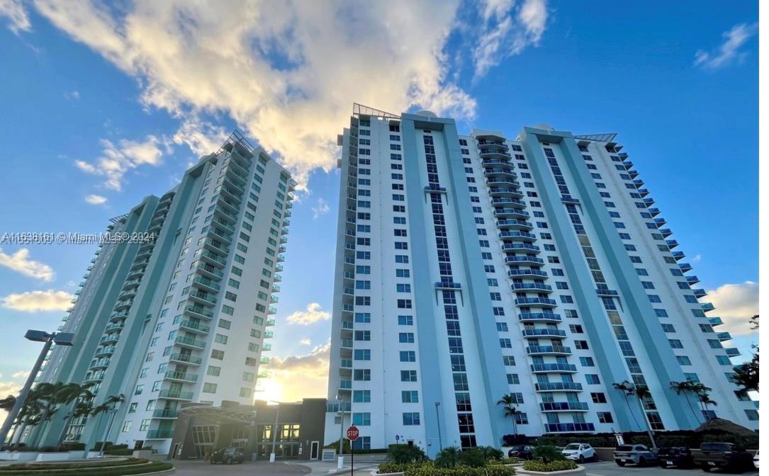 2681 N Flamingo Rd # 1406S
