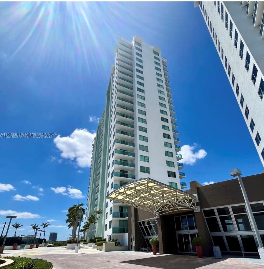 2681 N Flamingo Rd # 1406S
