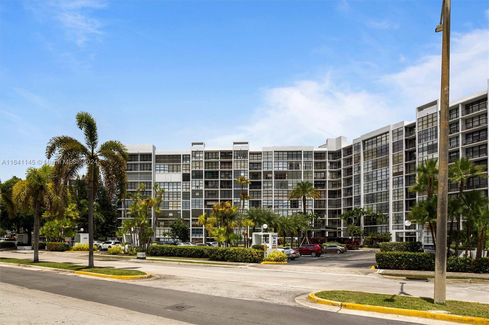 800 Parkview Dr # 507