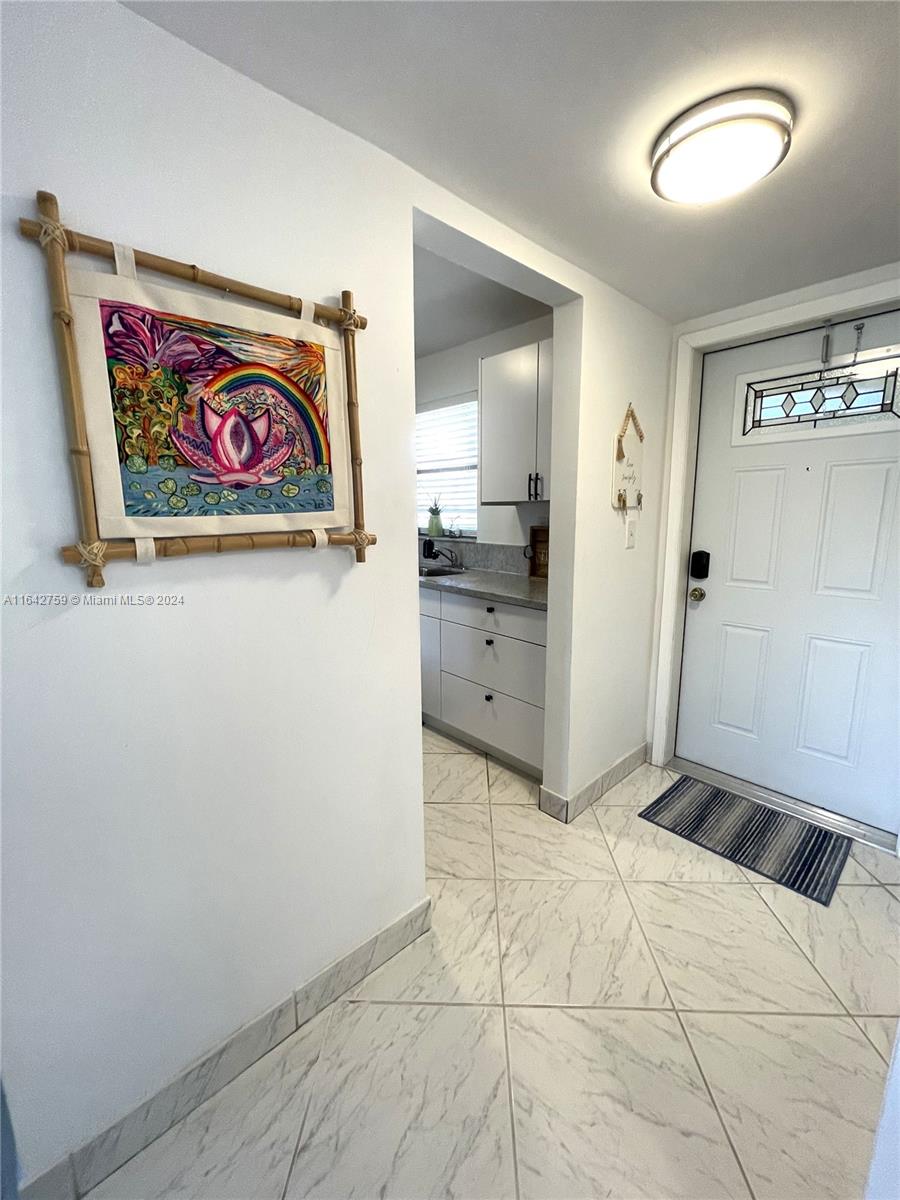 2931 E Sunrise Lakes Dr Unit: 207