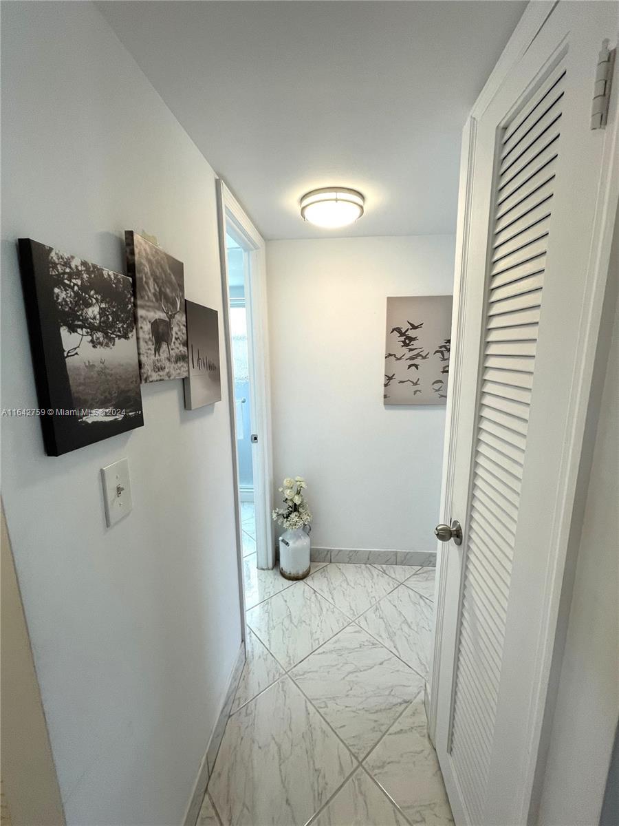2931 E Sunrise Lakes Dr Unit: 207