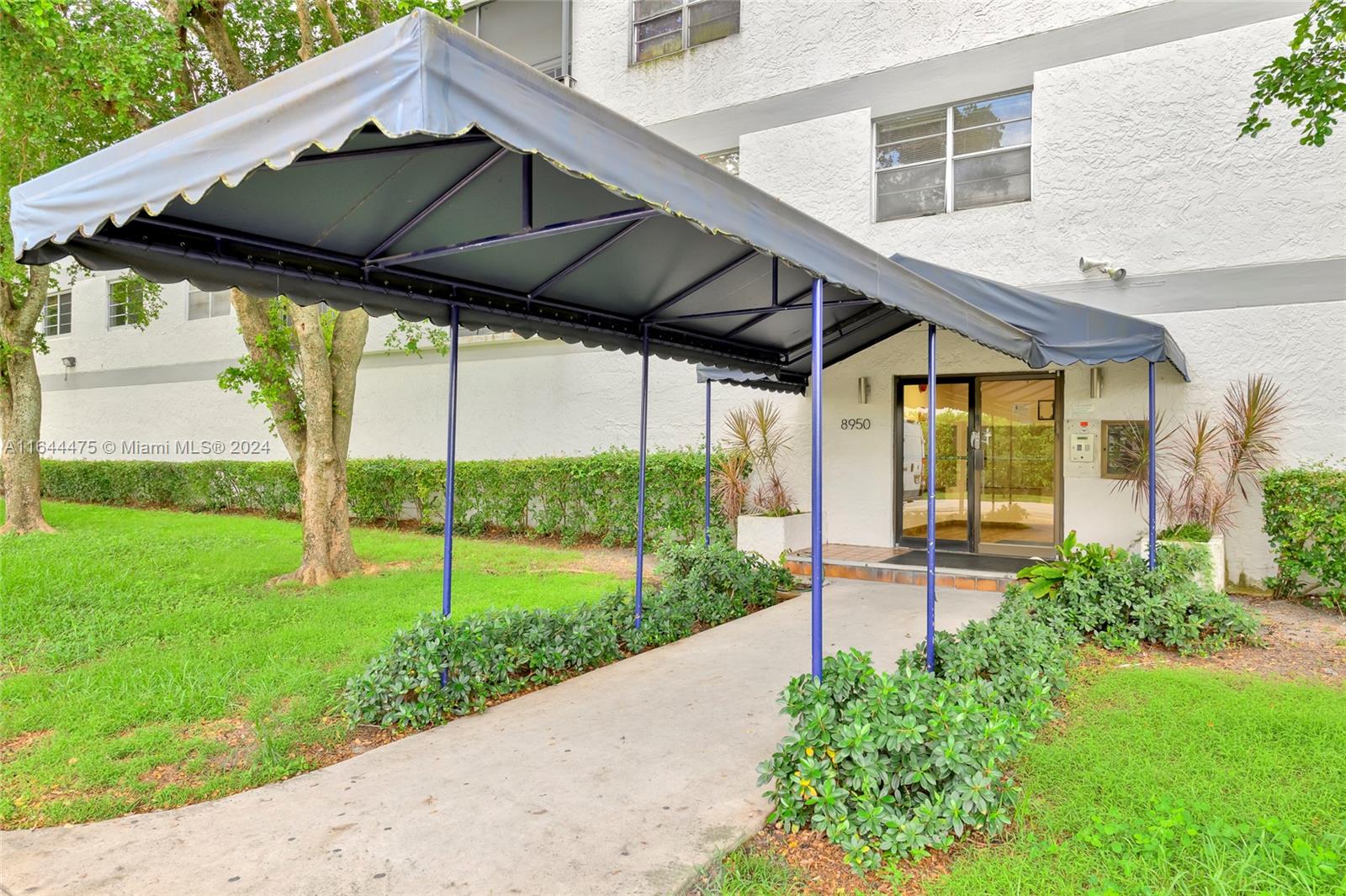 8950 NE 8th Ave # 208