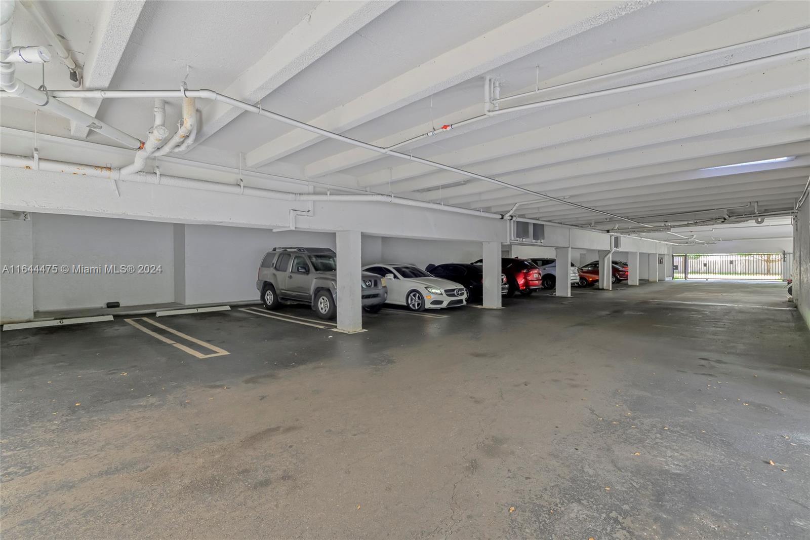 8950 NE 8th Ave # 208
