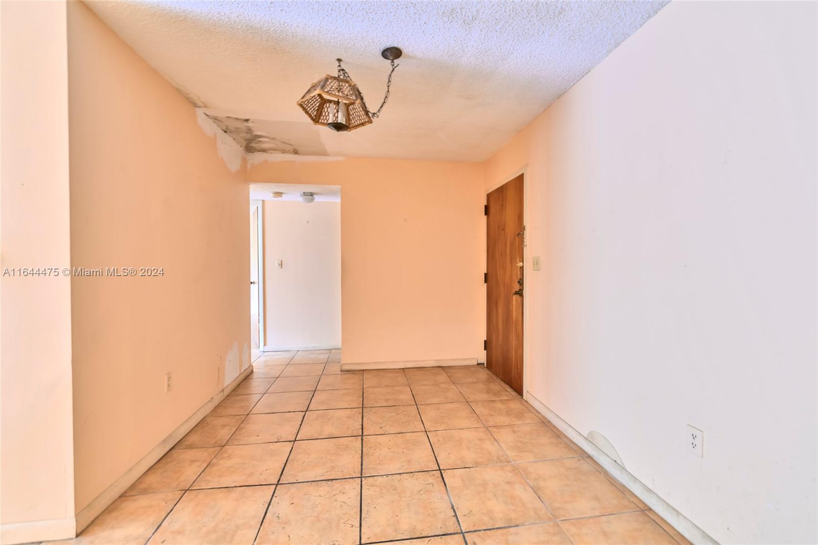8950 NE 8th Ave # 208