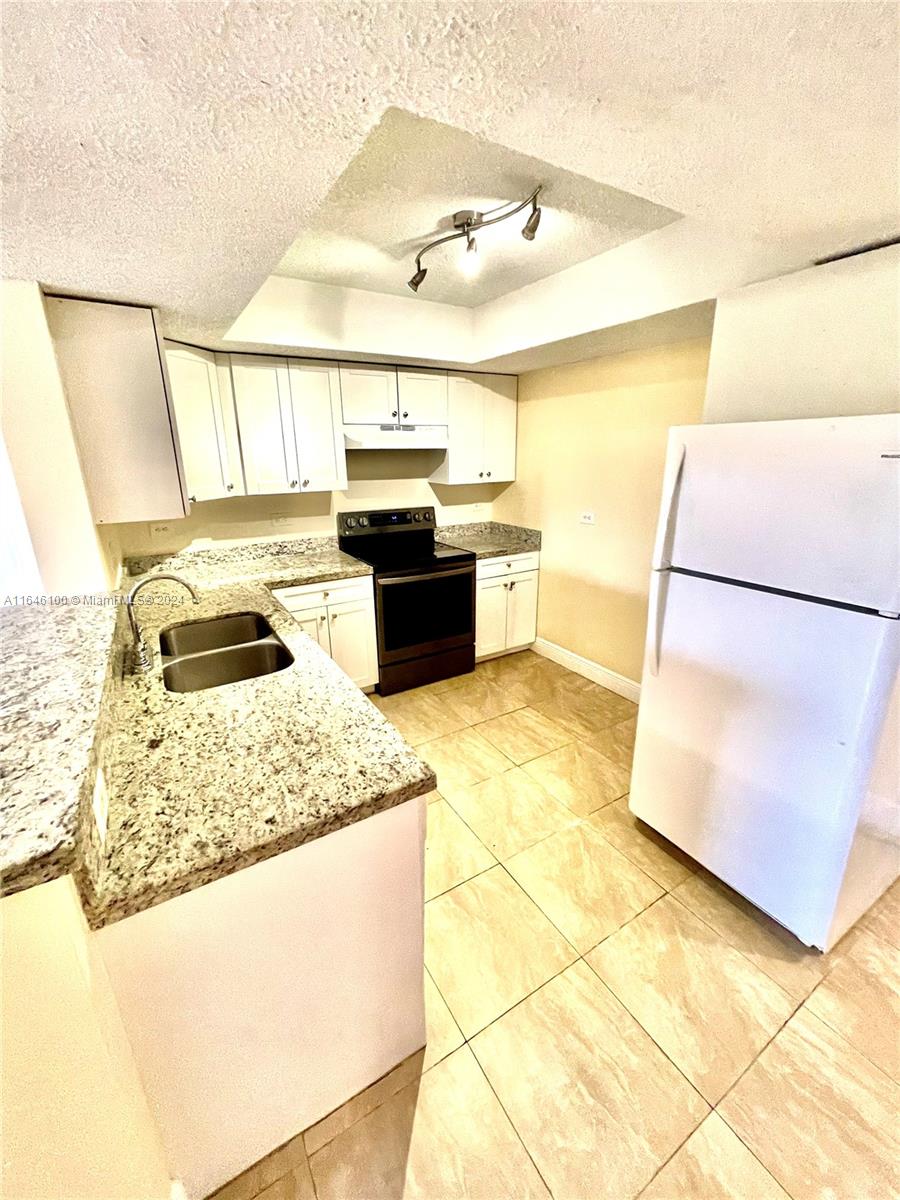 3690 N 56th Ave # 921