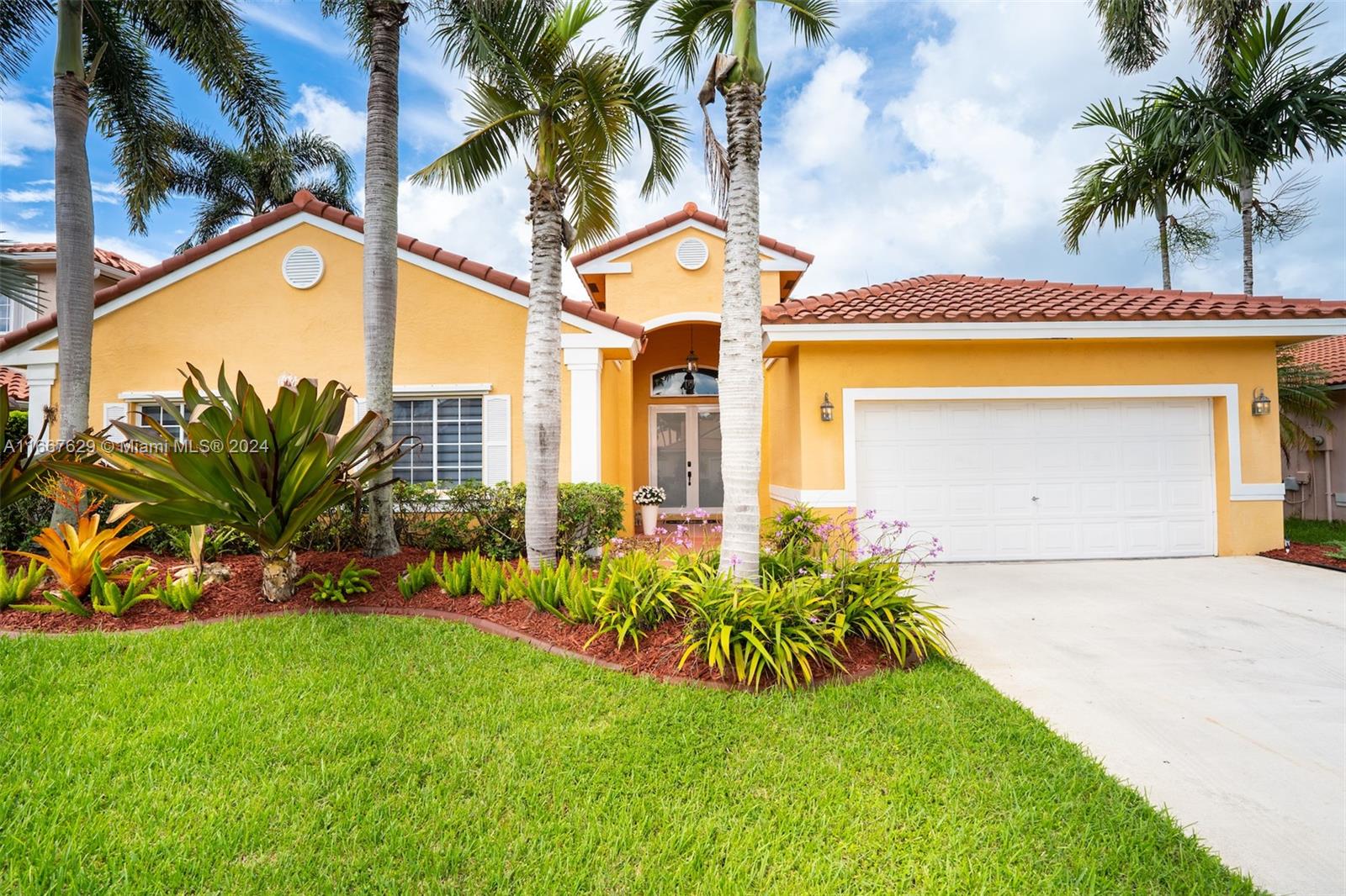 332 SW 187th Ter