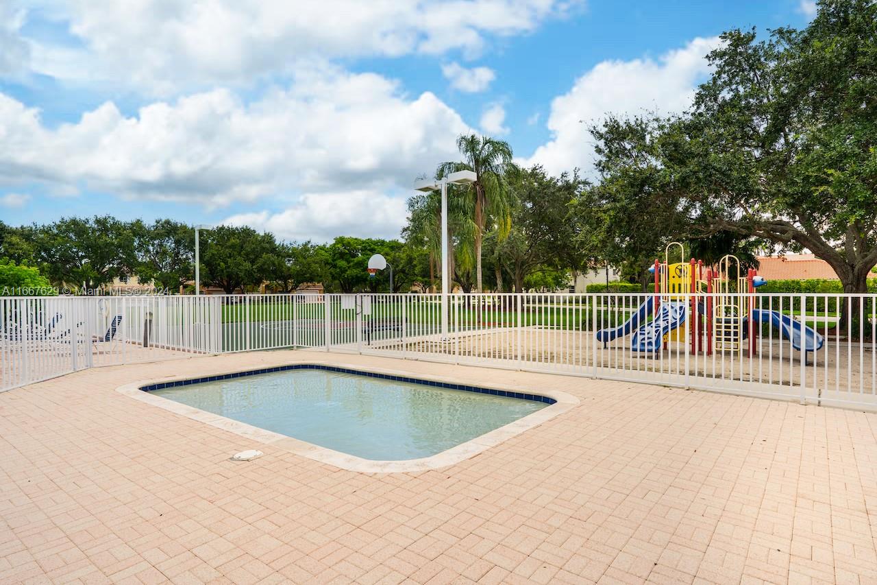 332 SW 187th Ter