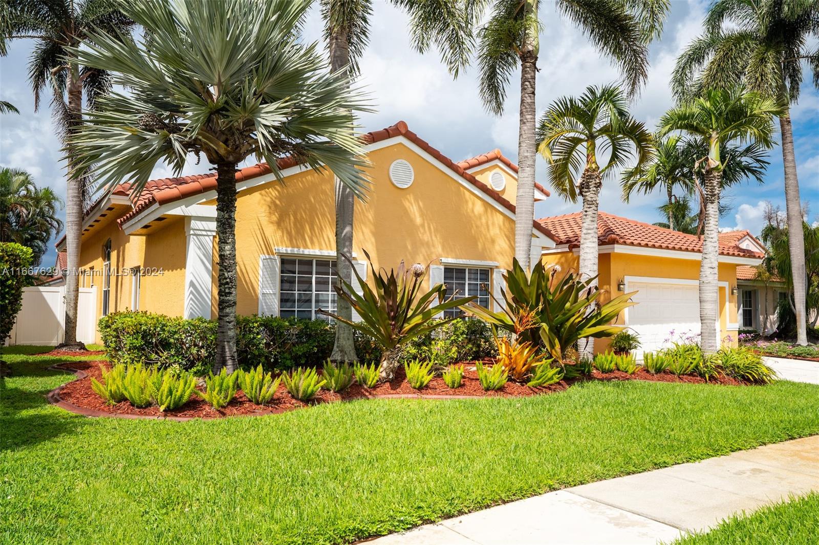 332 SW 187th Ter