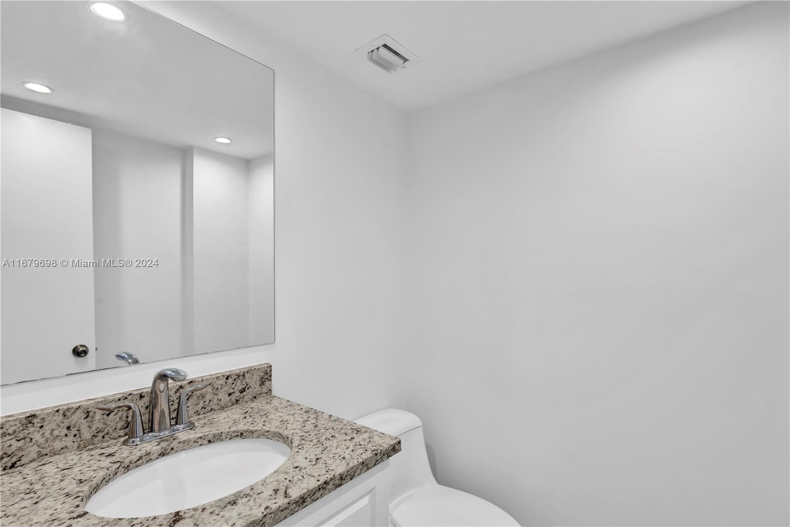 2851 S Ocean Blvd # 5T
