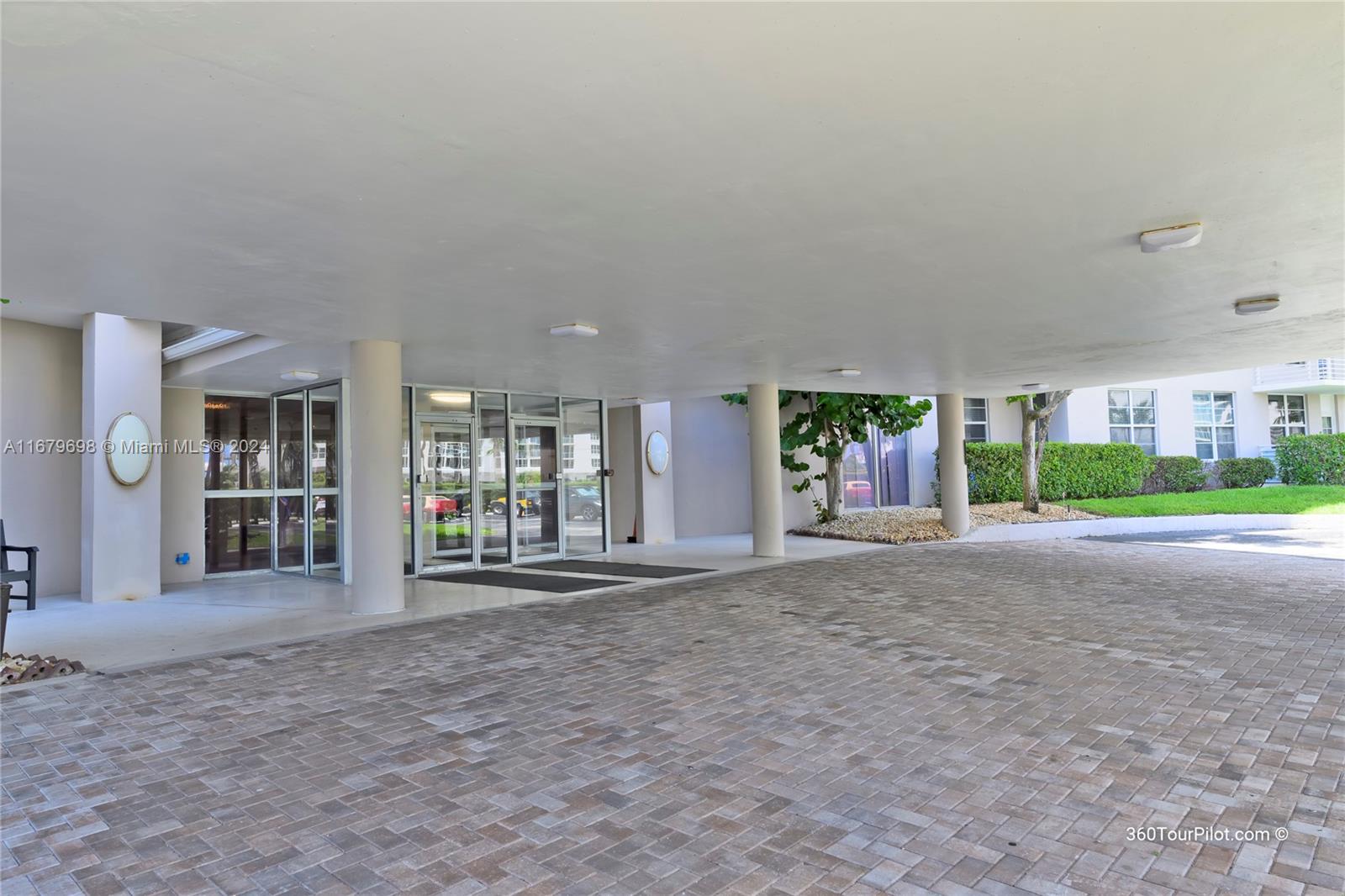 2851 S Ocean Blvd # 5T