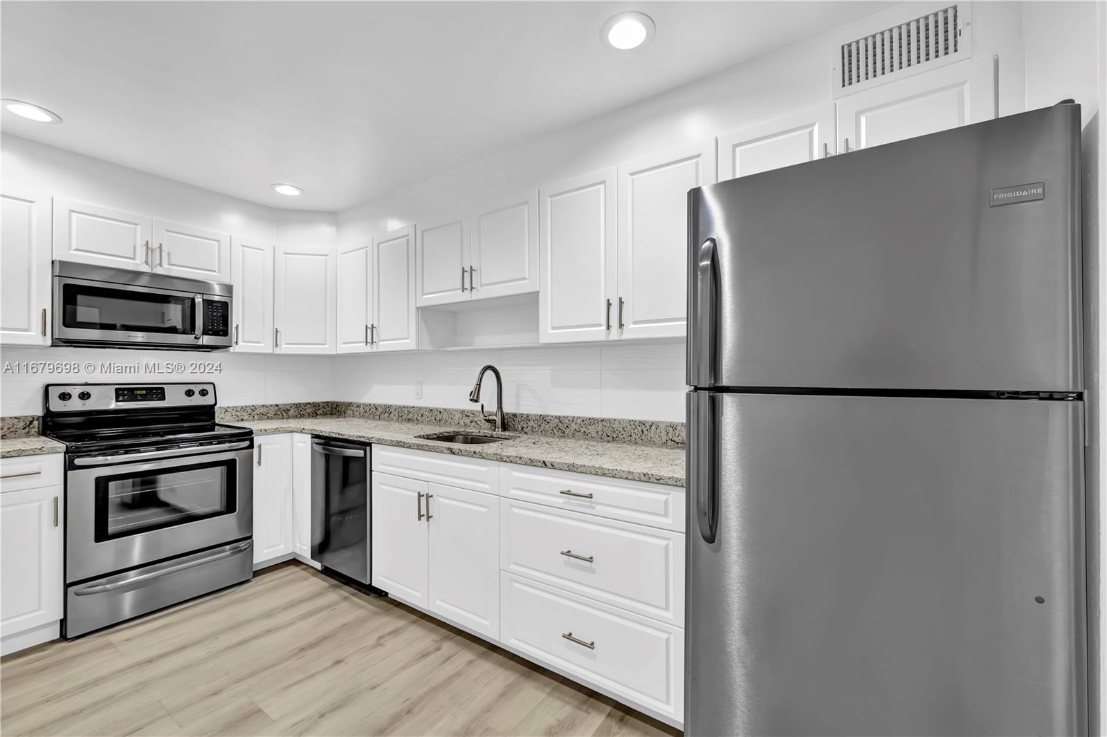 2851 S Ocean Blvd # 5T