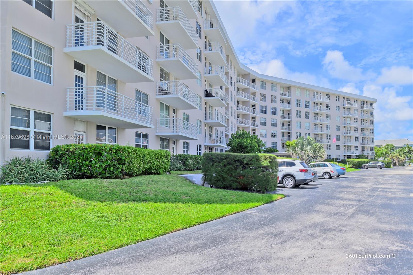 2851 S Ocean Blvd # 5T