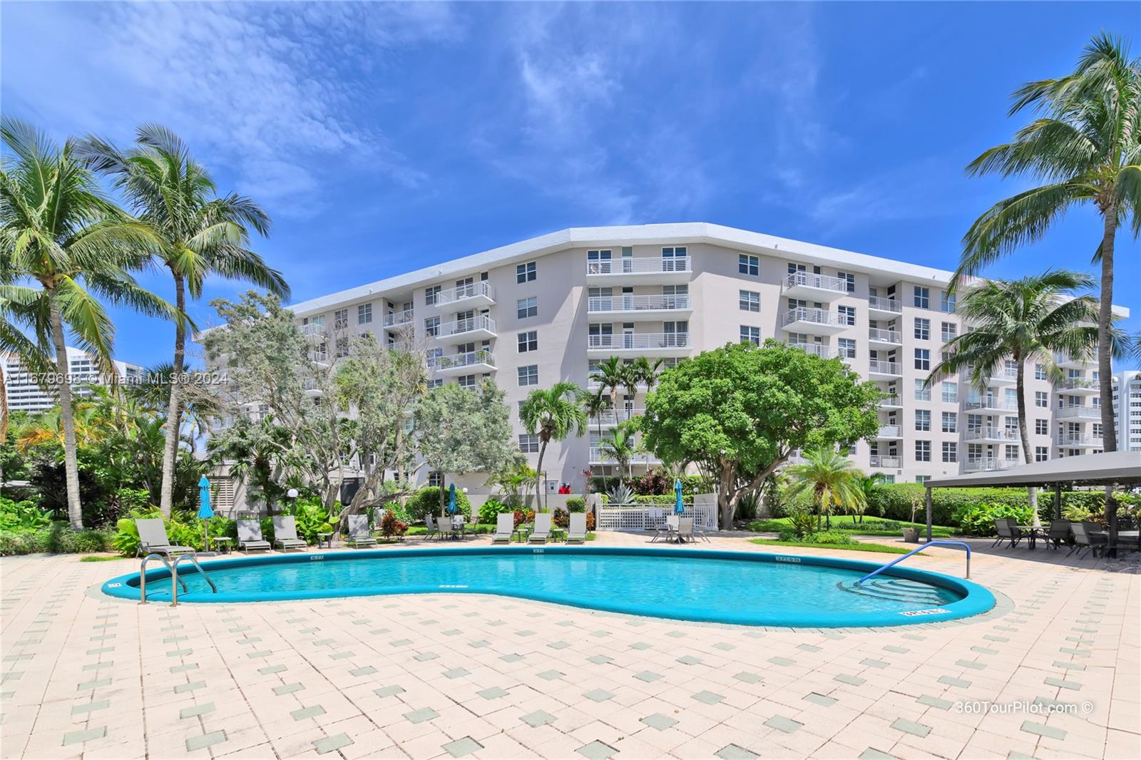 2851 S Ocean Blvd # 5T
