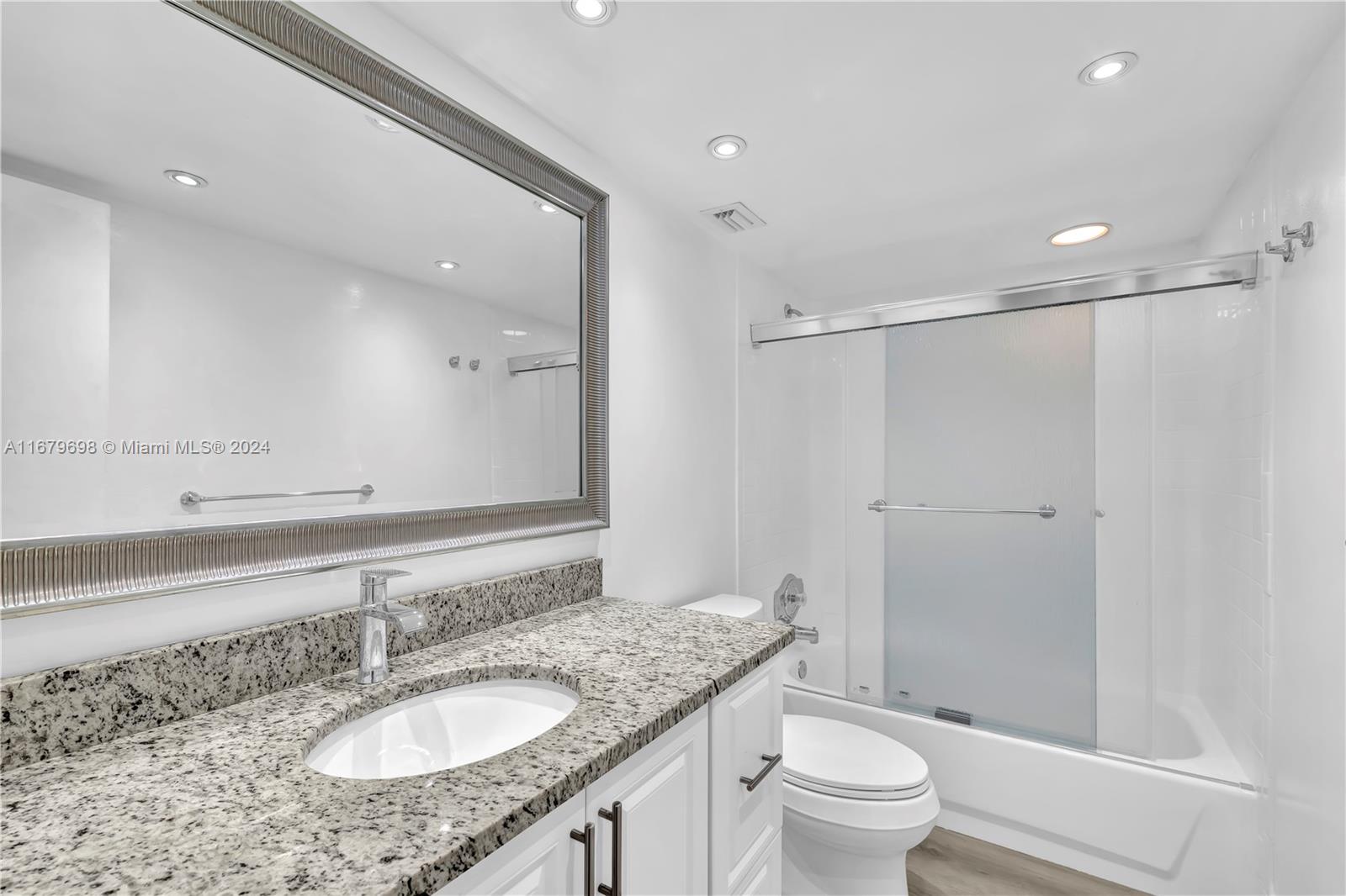 2851 S Ocean Blvd # 5T