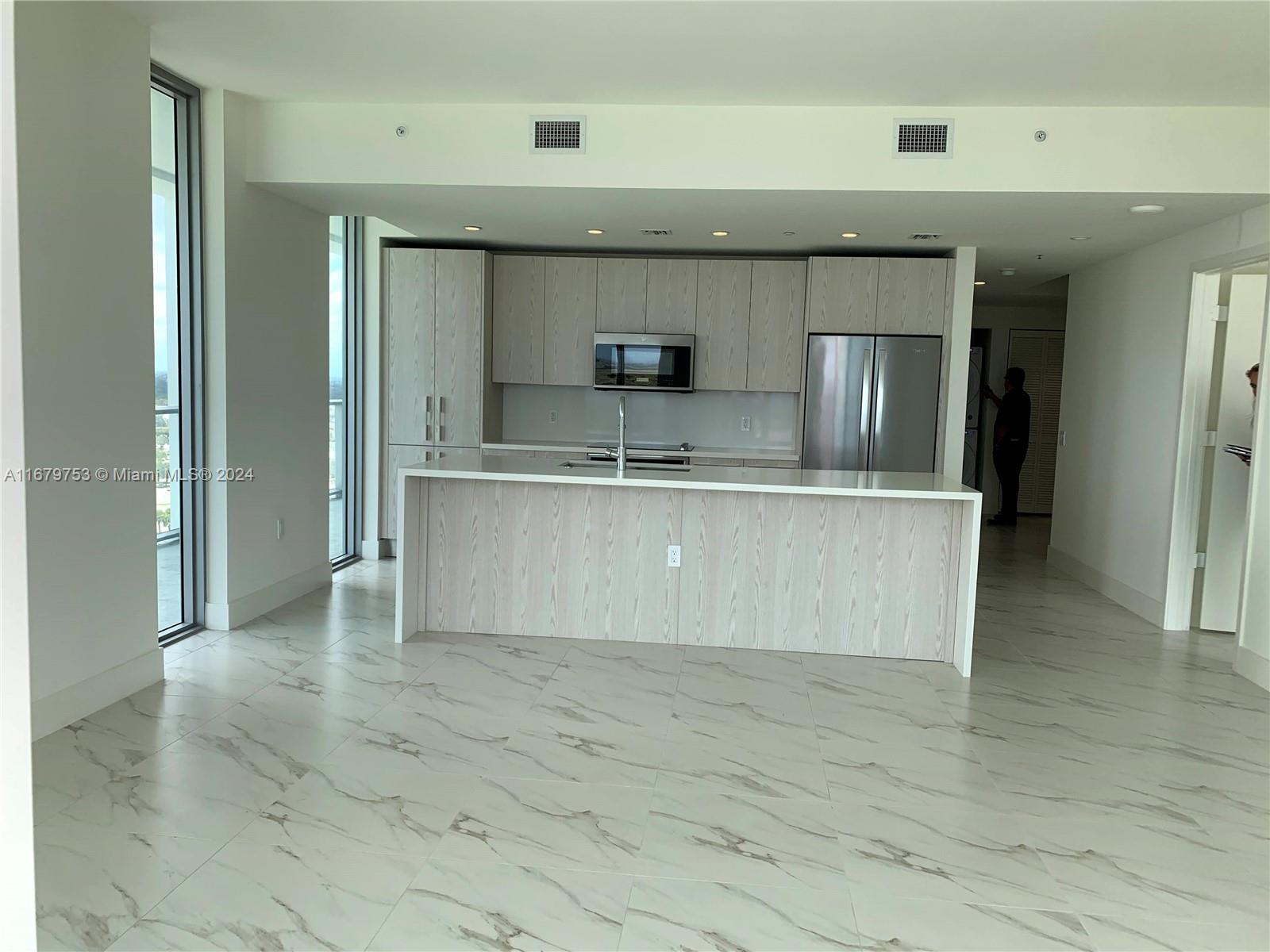 2000 W Metropica Way # 1603