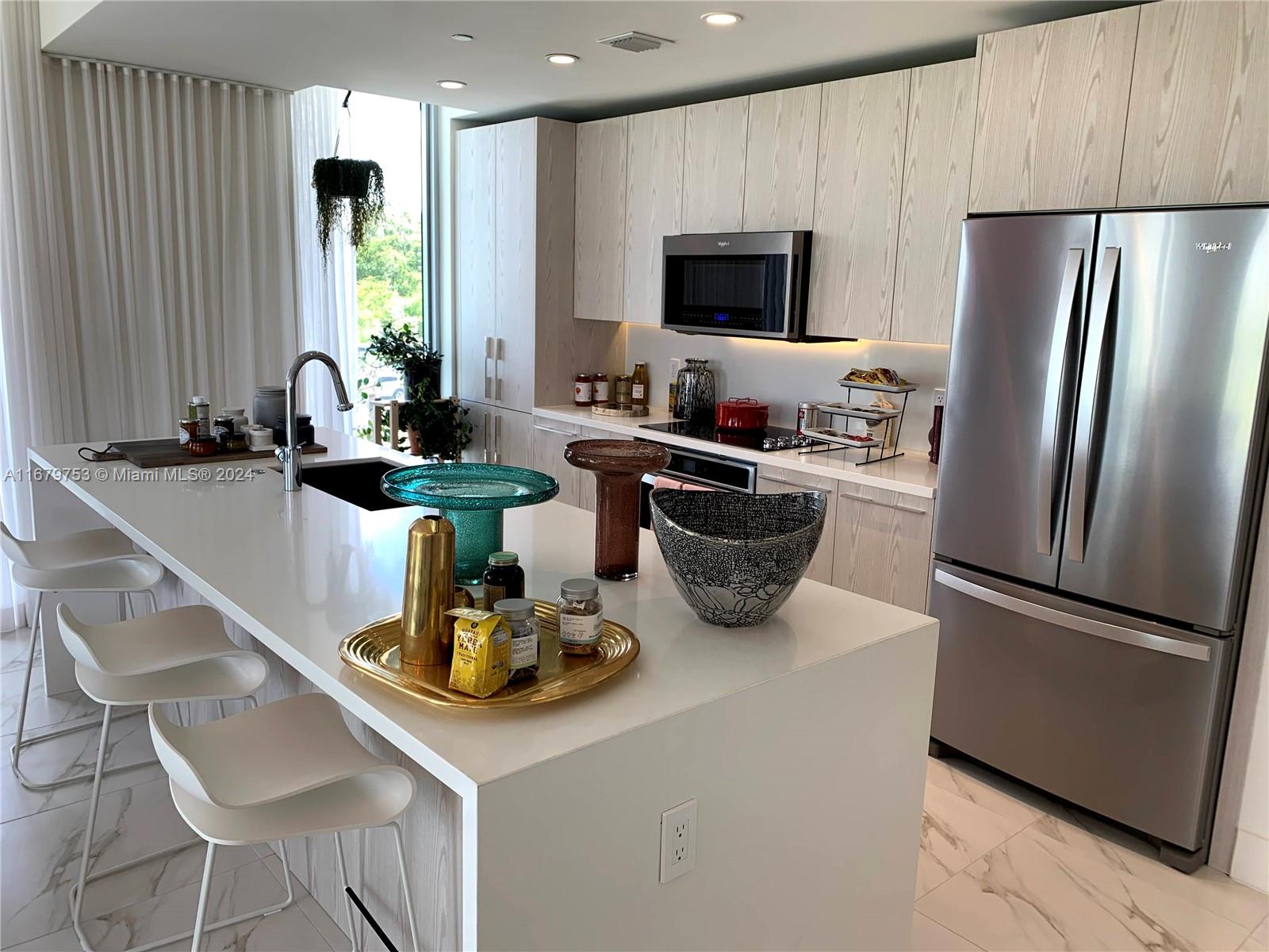 2000 W Metropica Way # 1603