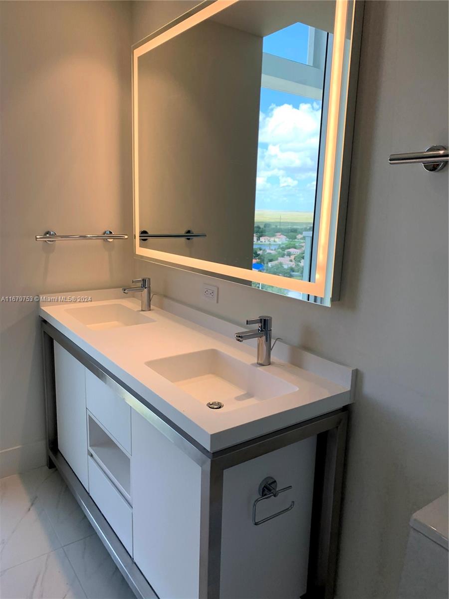 2000 W Metropica Way # 1603
