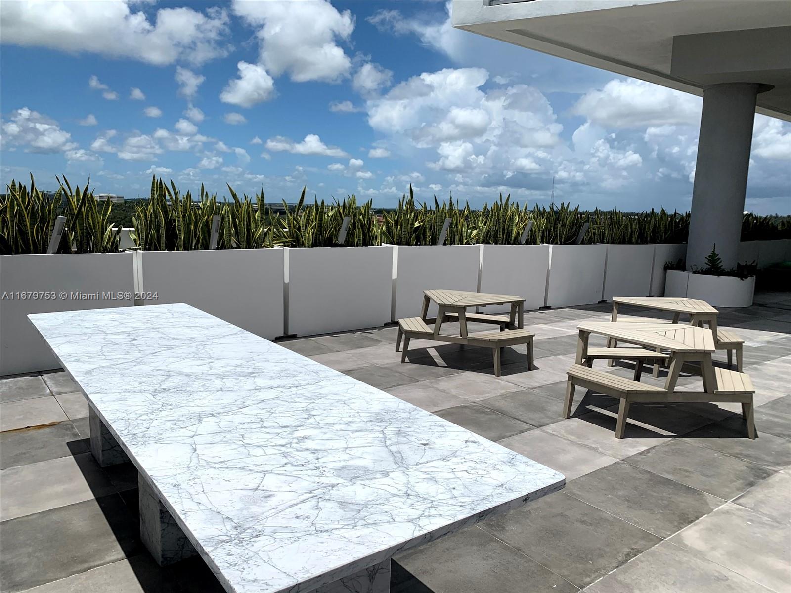 2000 W Metropica Way # 1603