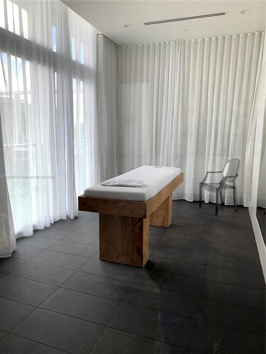 2000 W Metropica Way # 1603