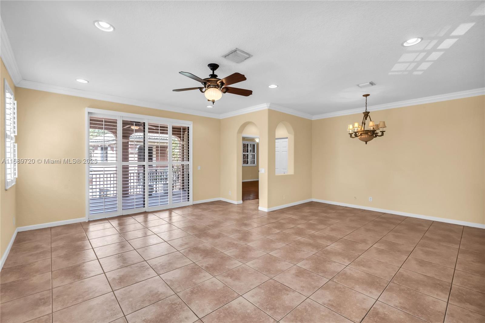 2814 Kinsington Cir # 3 Unit: 28-3