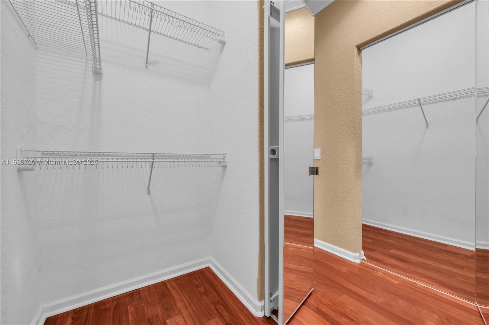 2814 Kinsington Cir # 3 Unit: 28-3