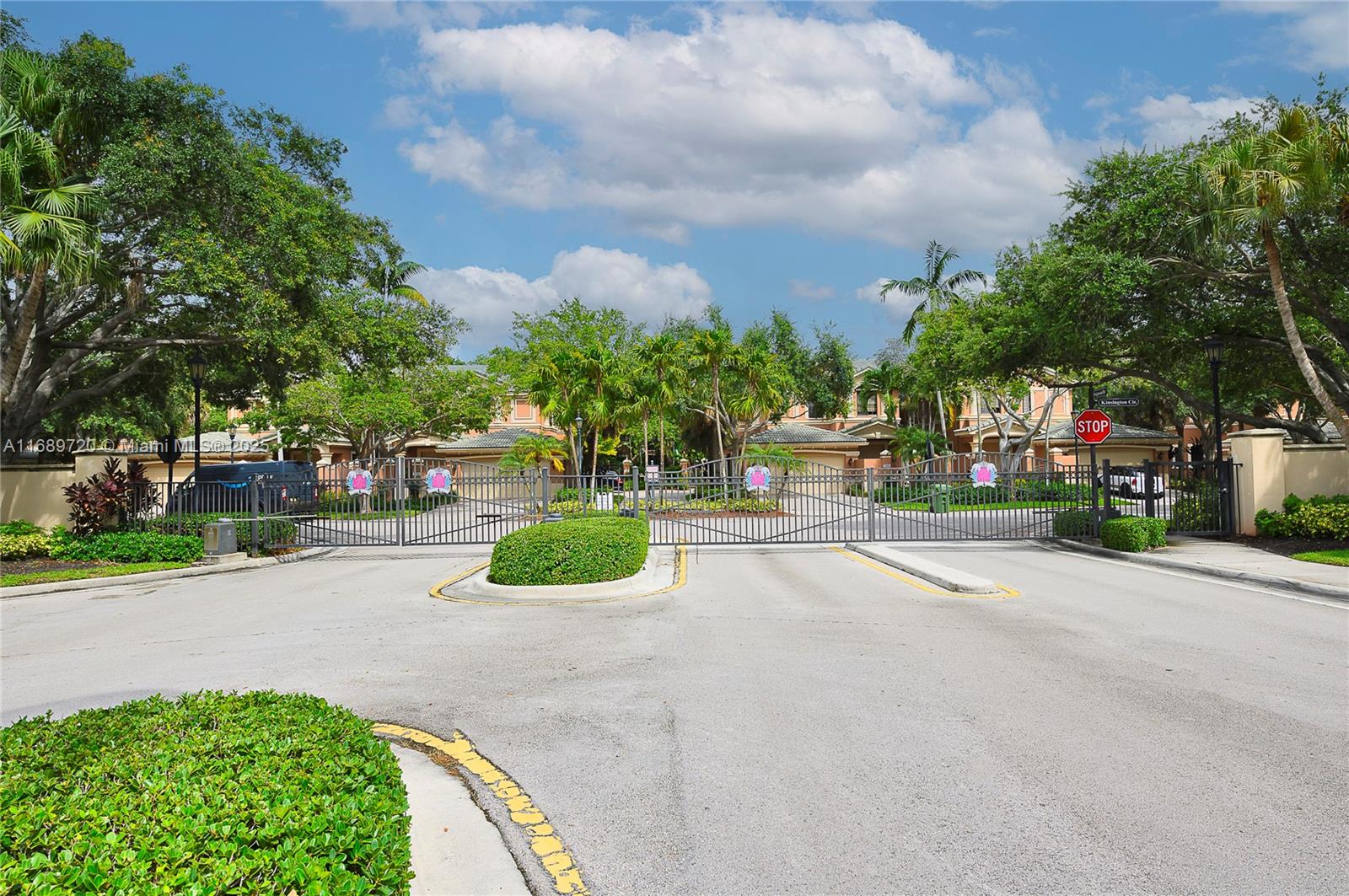 2814 Kinsington Cir # 3 Unit: 28-3