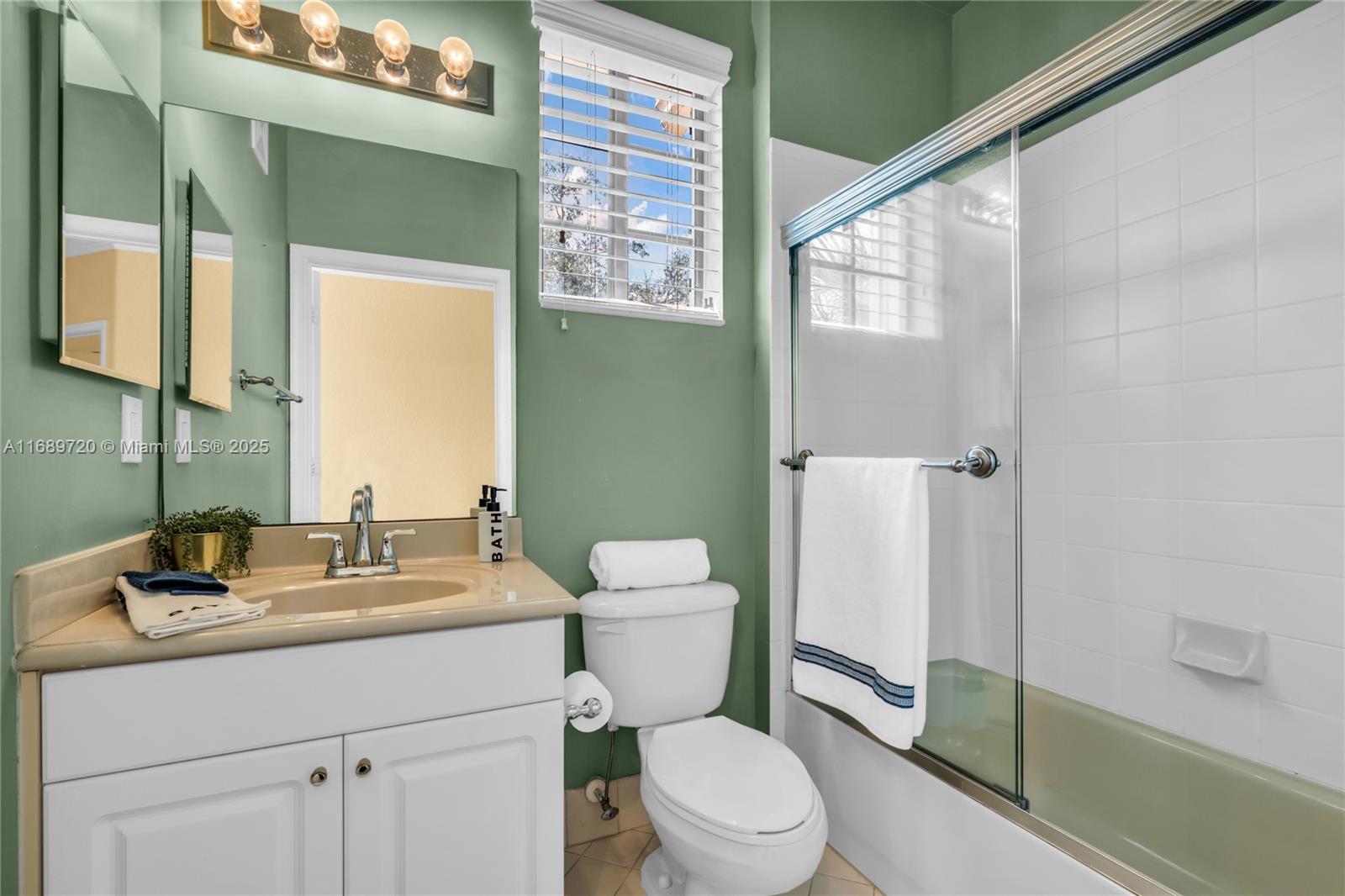 2814 Kinsington Cir # 3 Unit: 28-3