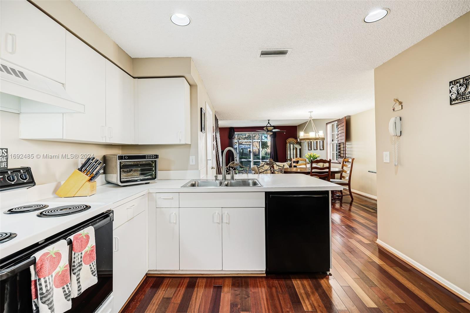 1477 Barcelona Way # 28 Unit: 6-28