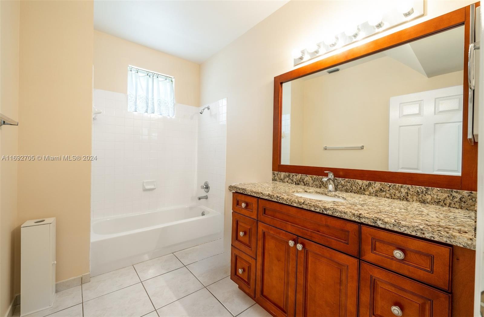 3745 Heron Ridge Ln