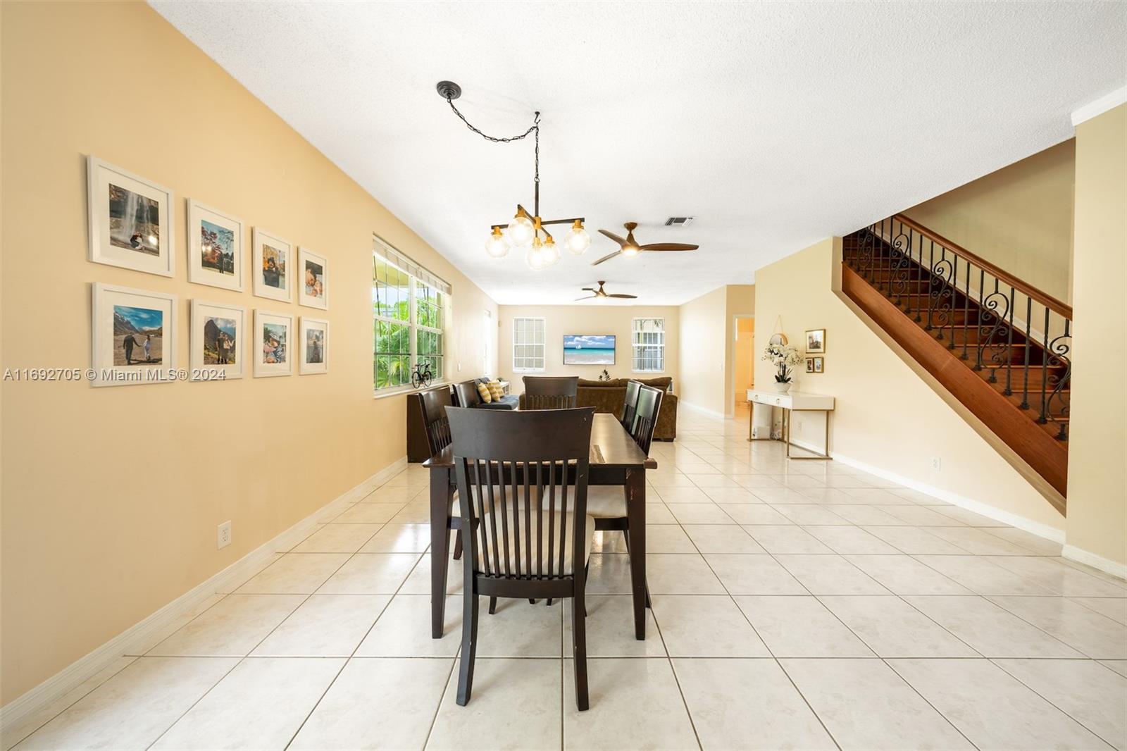 3745 Heron Ridge Ln