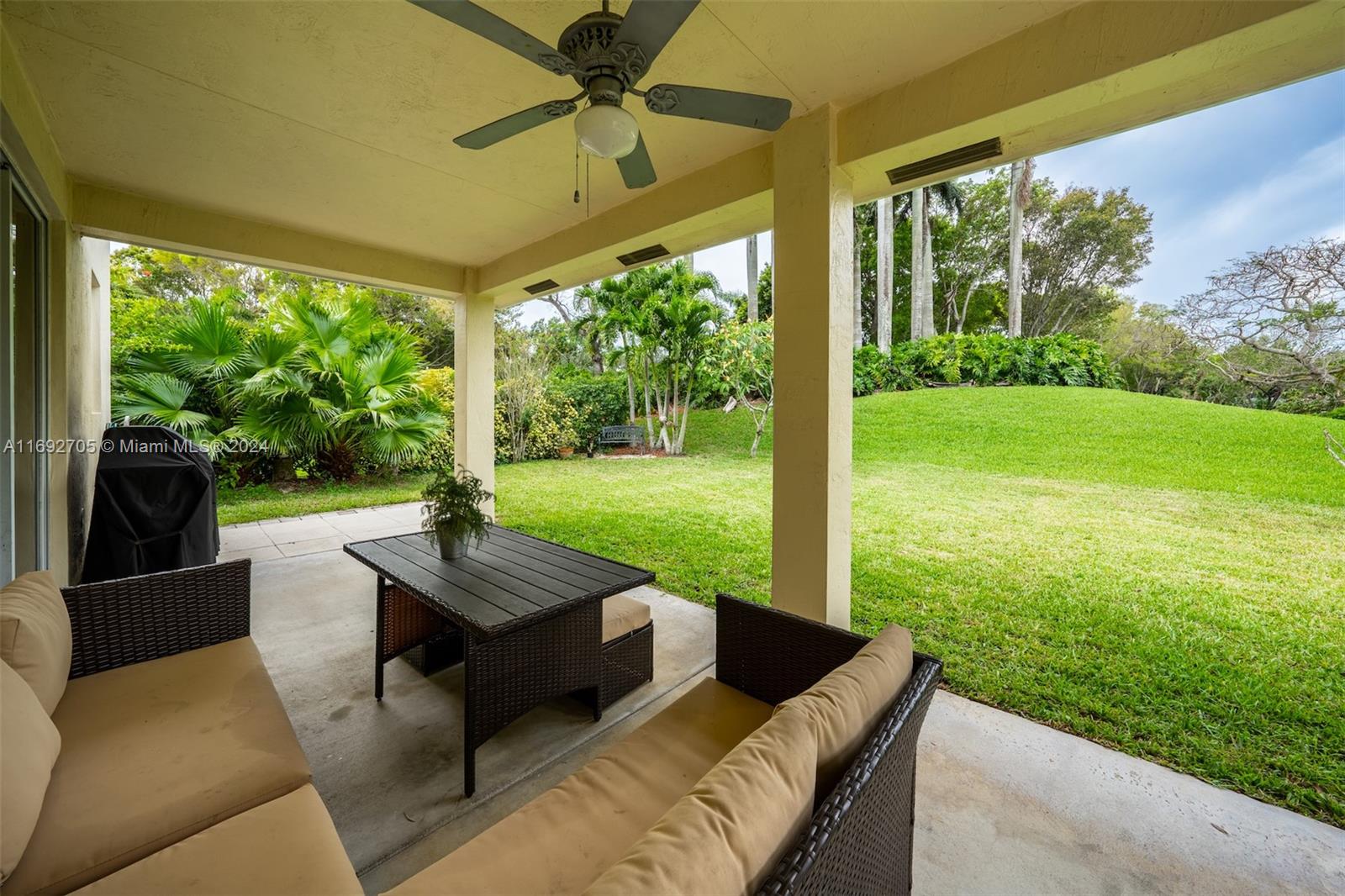 3745 Heron Ridge Ln
