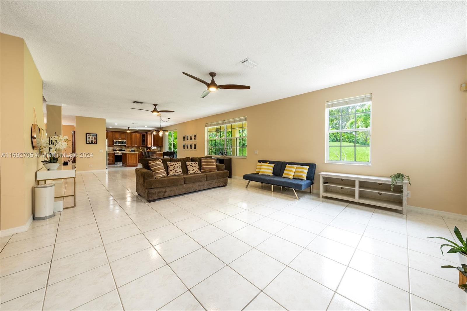 3745 Heron Ridge Ln