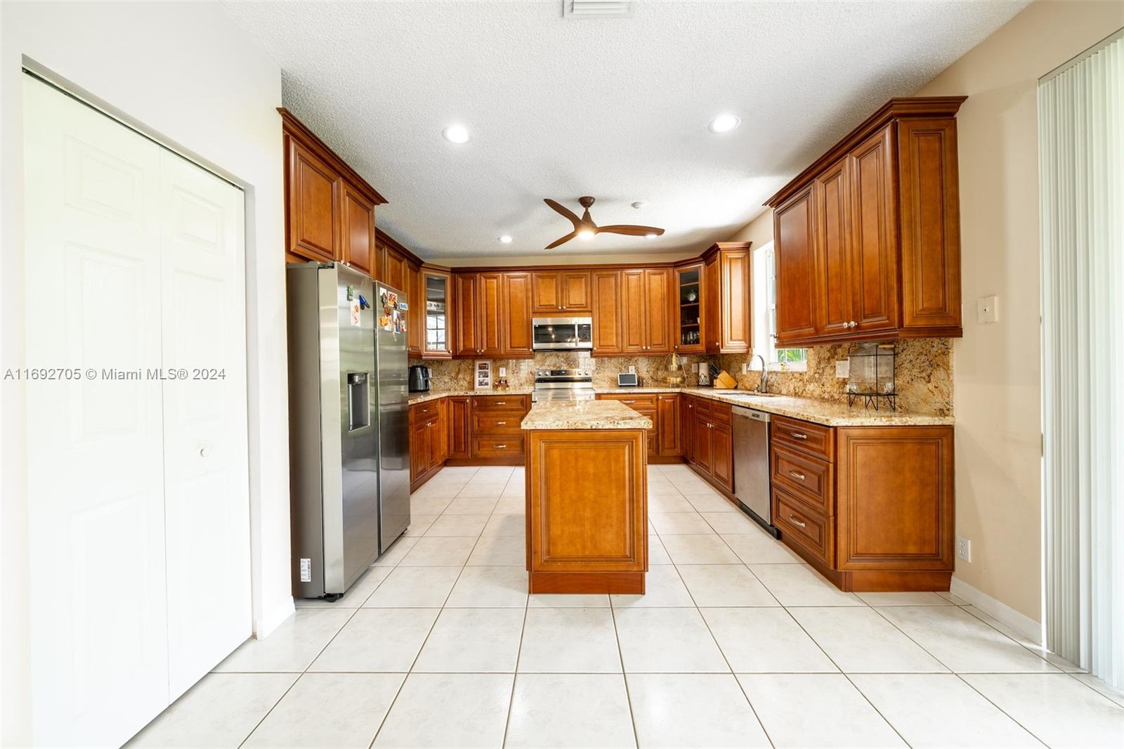 3745 Heron Ridge Ln