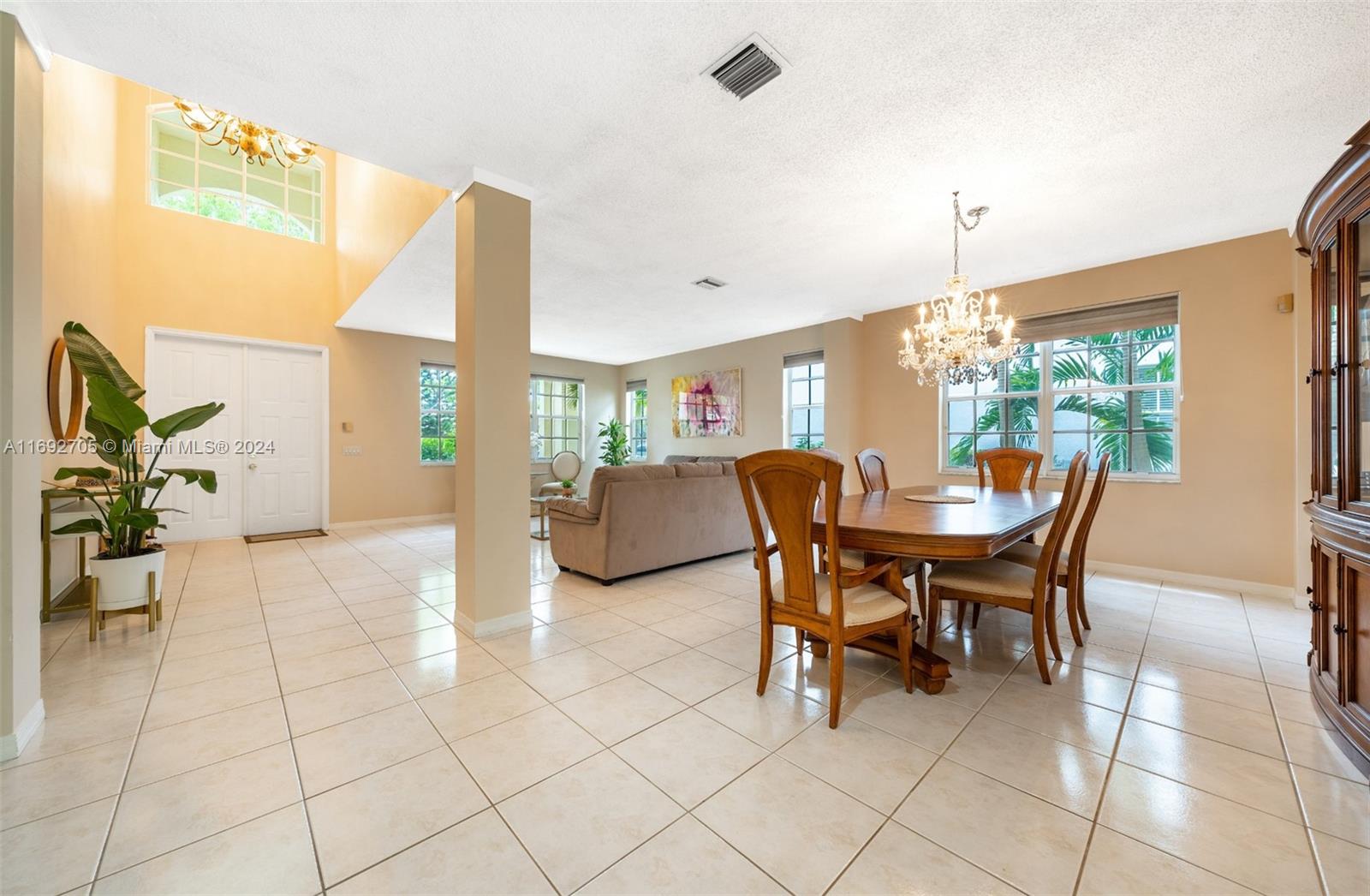 3745 Heron Ridge Ln