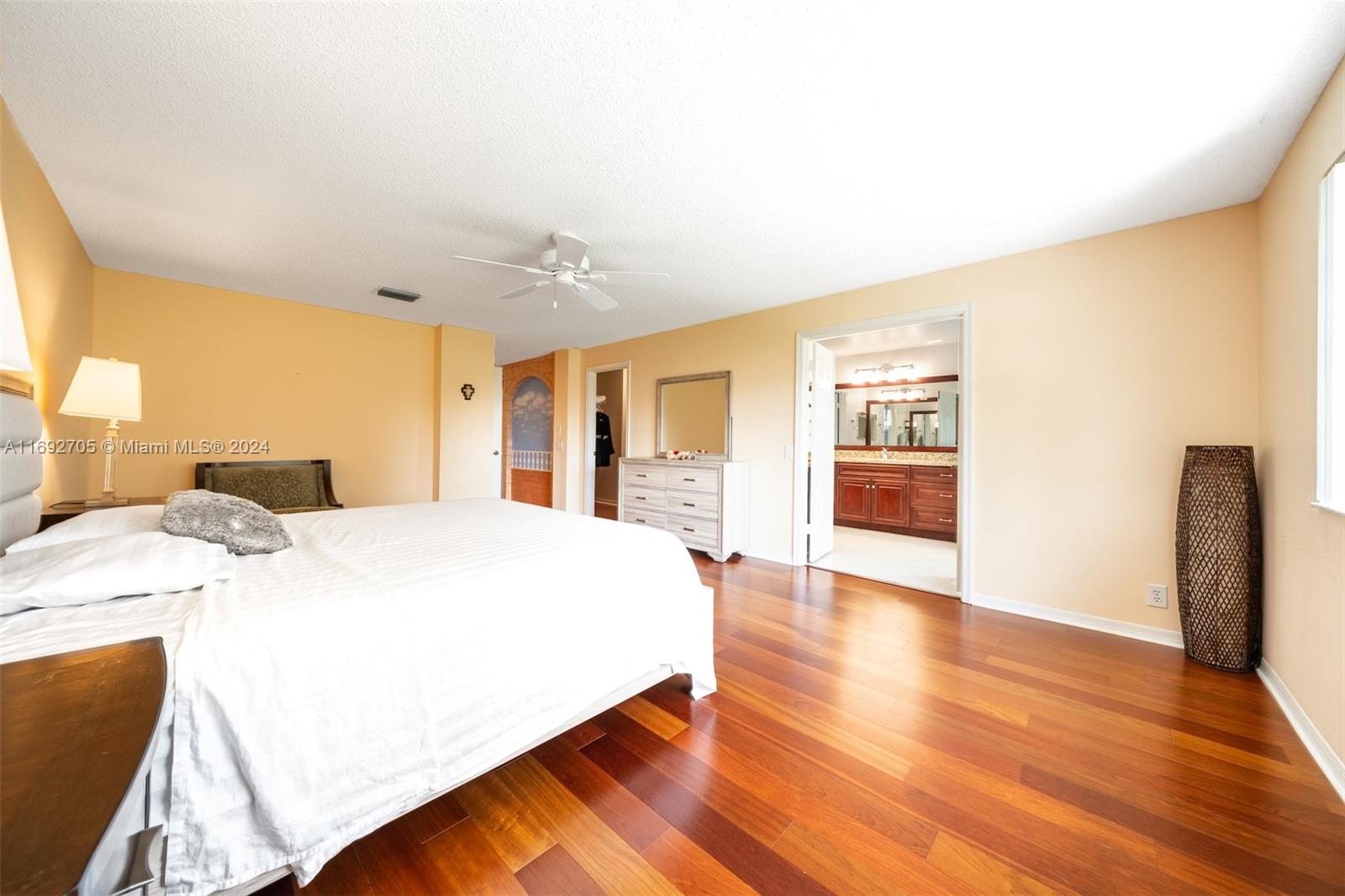 3745 Heron Ridge Ln