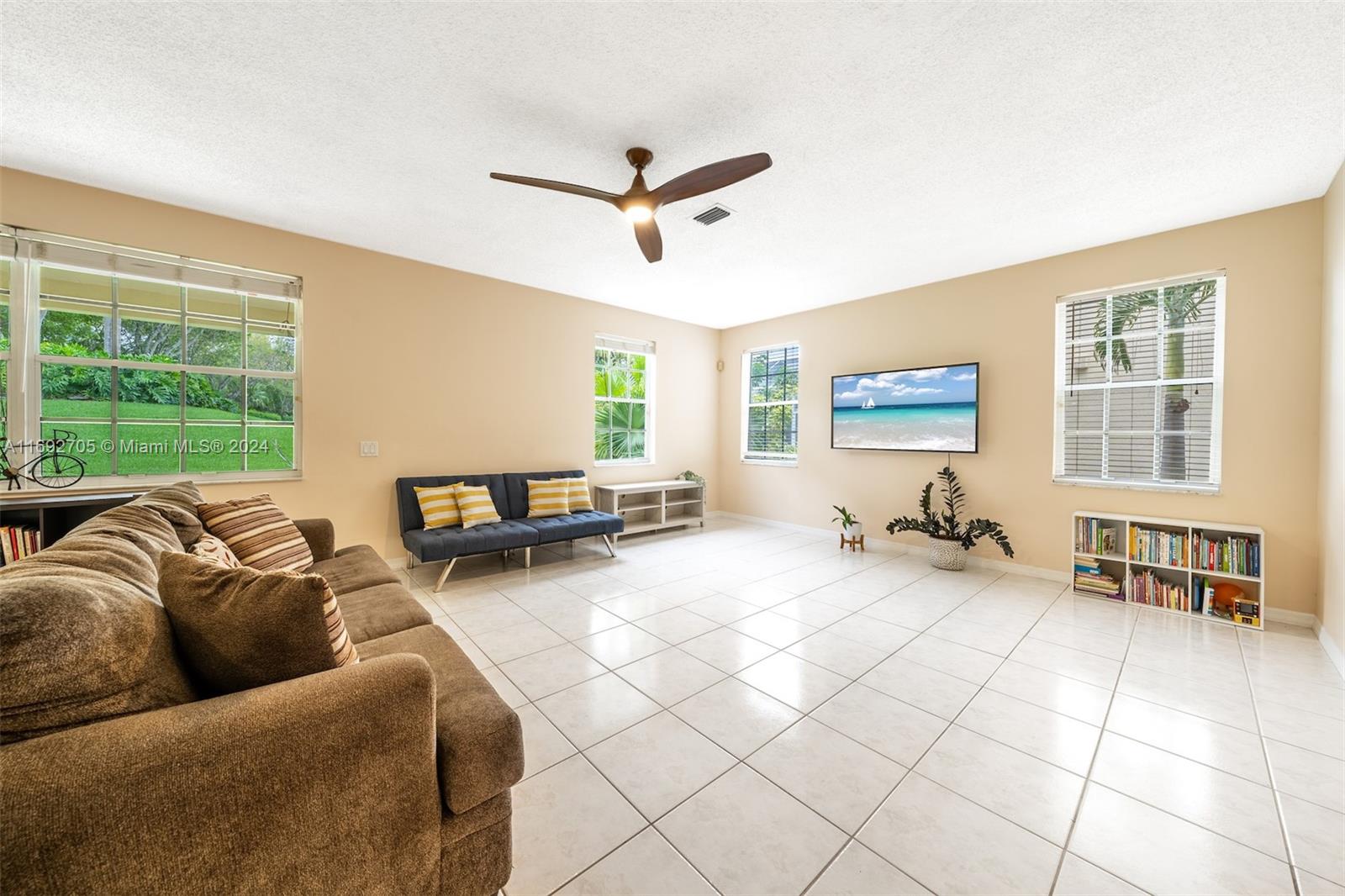 3745 Heron Ridge Ln