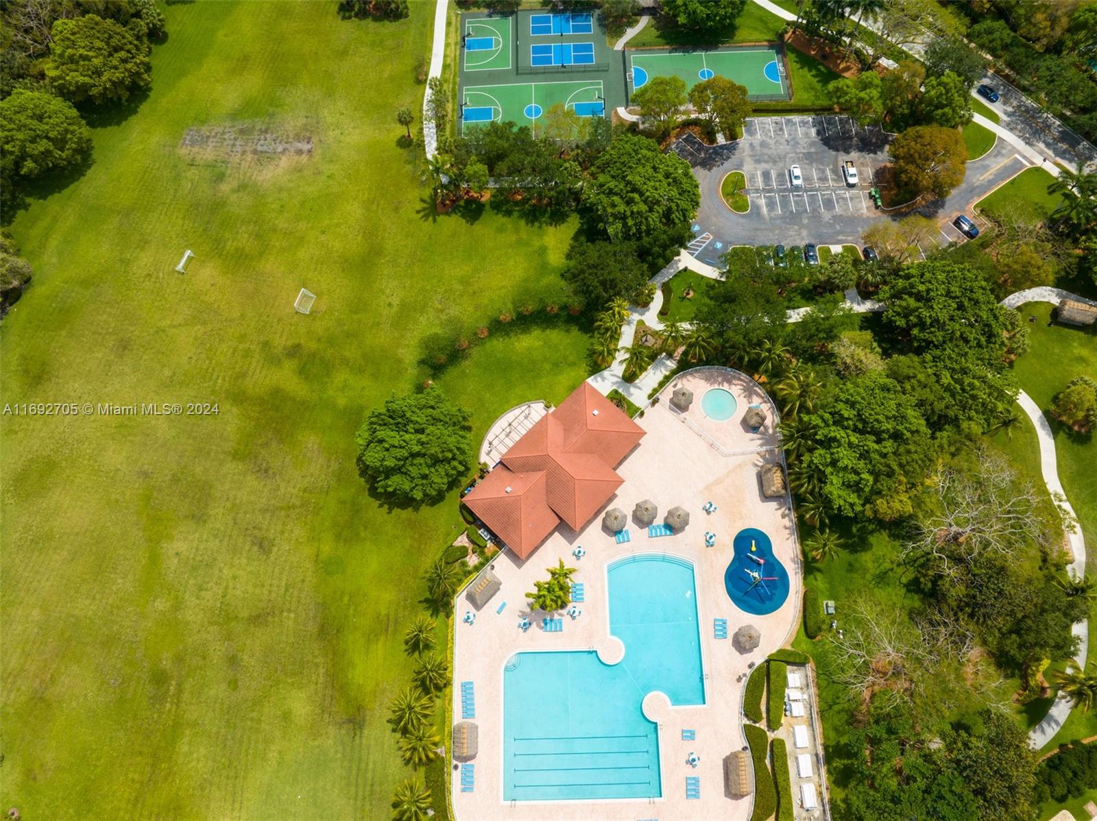 3745 Heron Ridge Ln