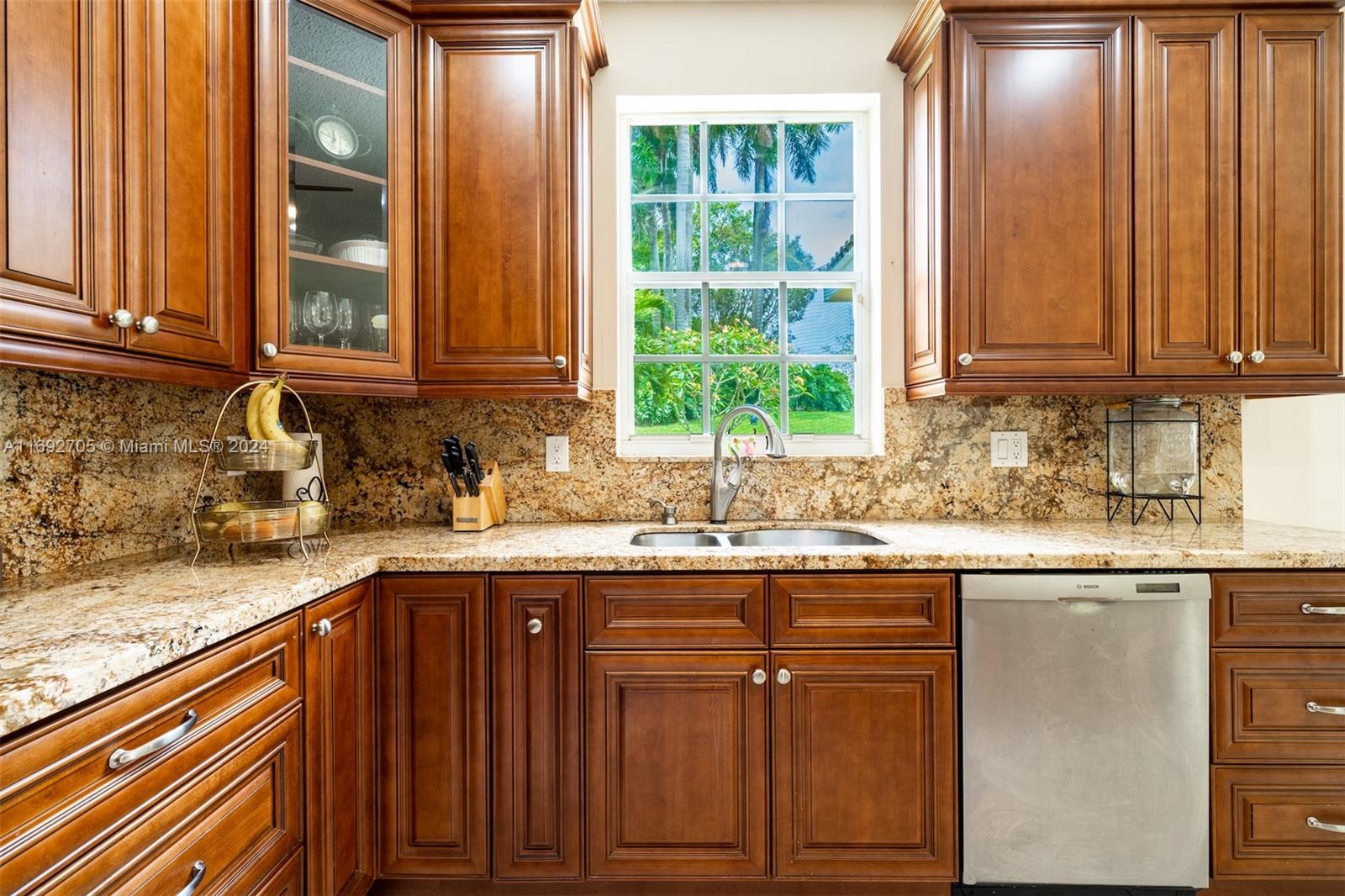 3745 Heron Ridge Ln