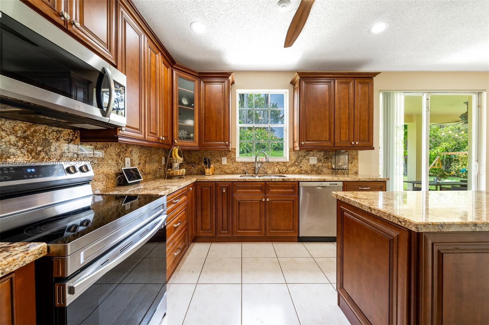 3745 Heron Ridge Ln