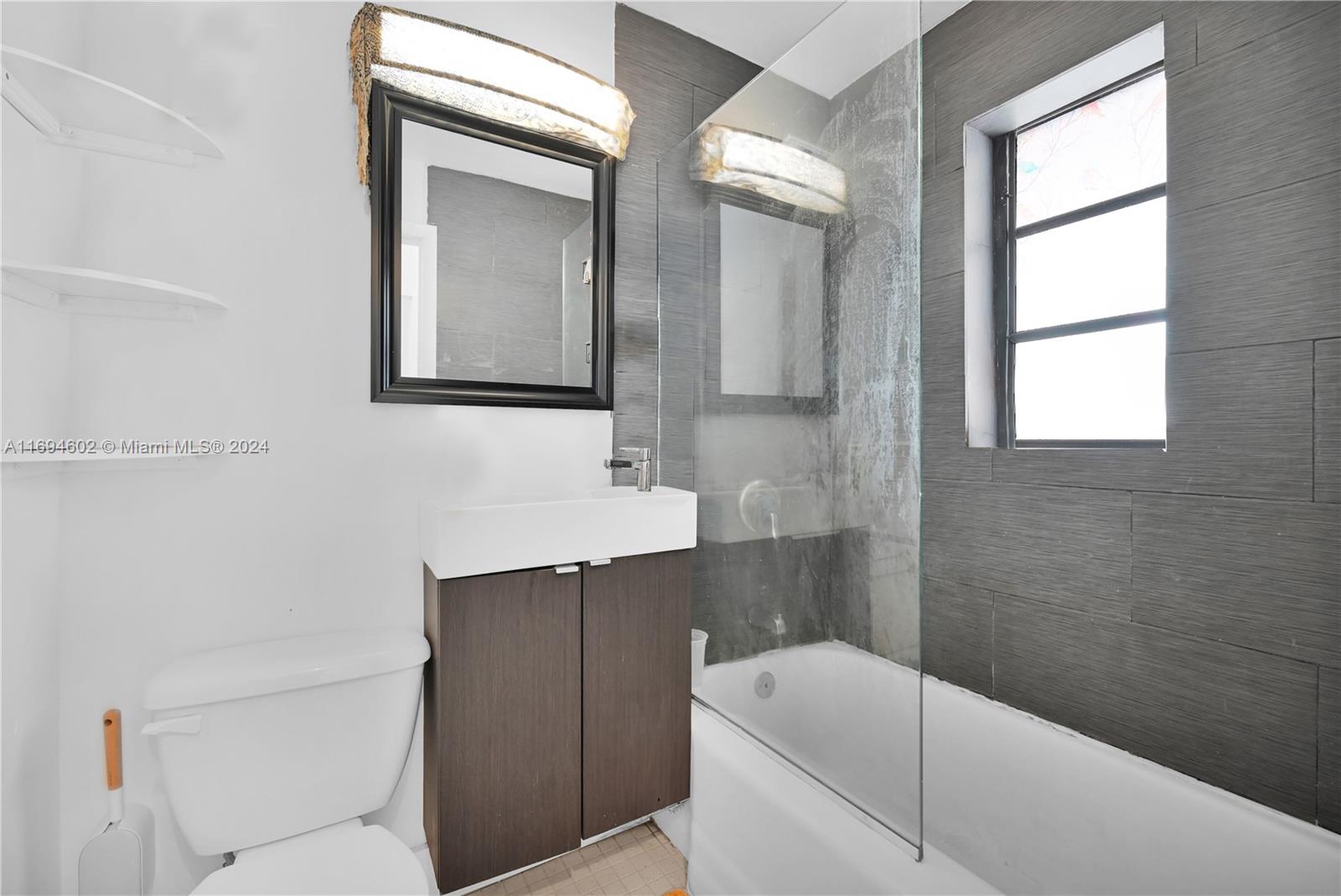 1195 Marseille Dr # 5