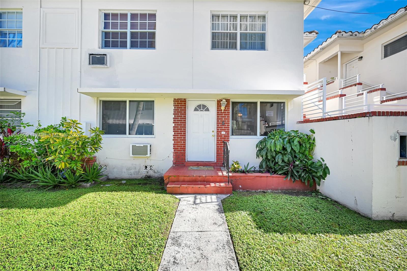 1195 Marseille Dr # 5