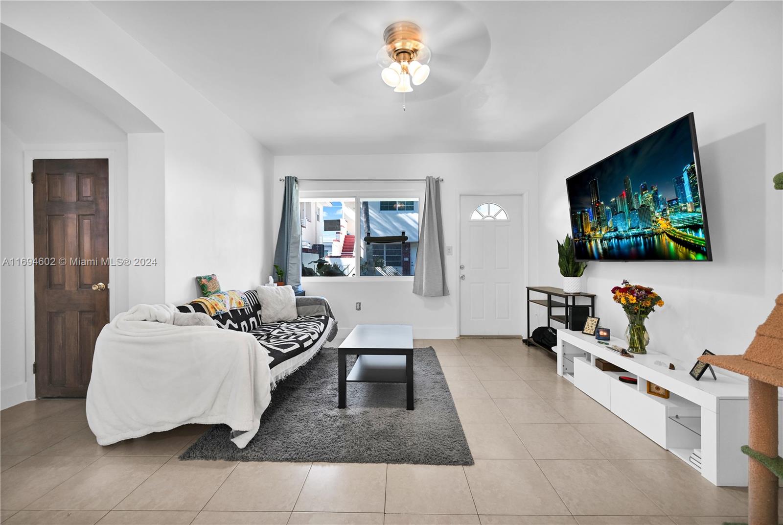1195 Marseille Dr # 5